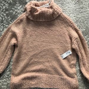 Women’s pink sweater